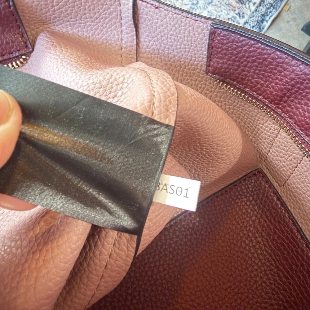 Guess Los Angeles Burgundy Pebbled Tote‎ Bag Perforated Logo Wine Red